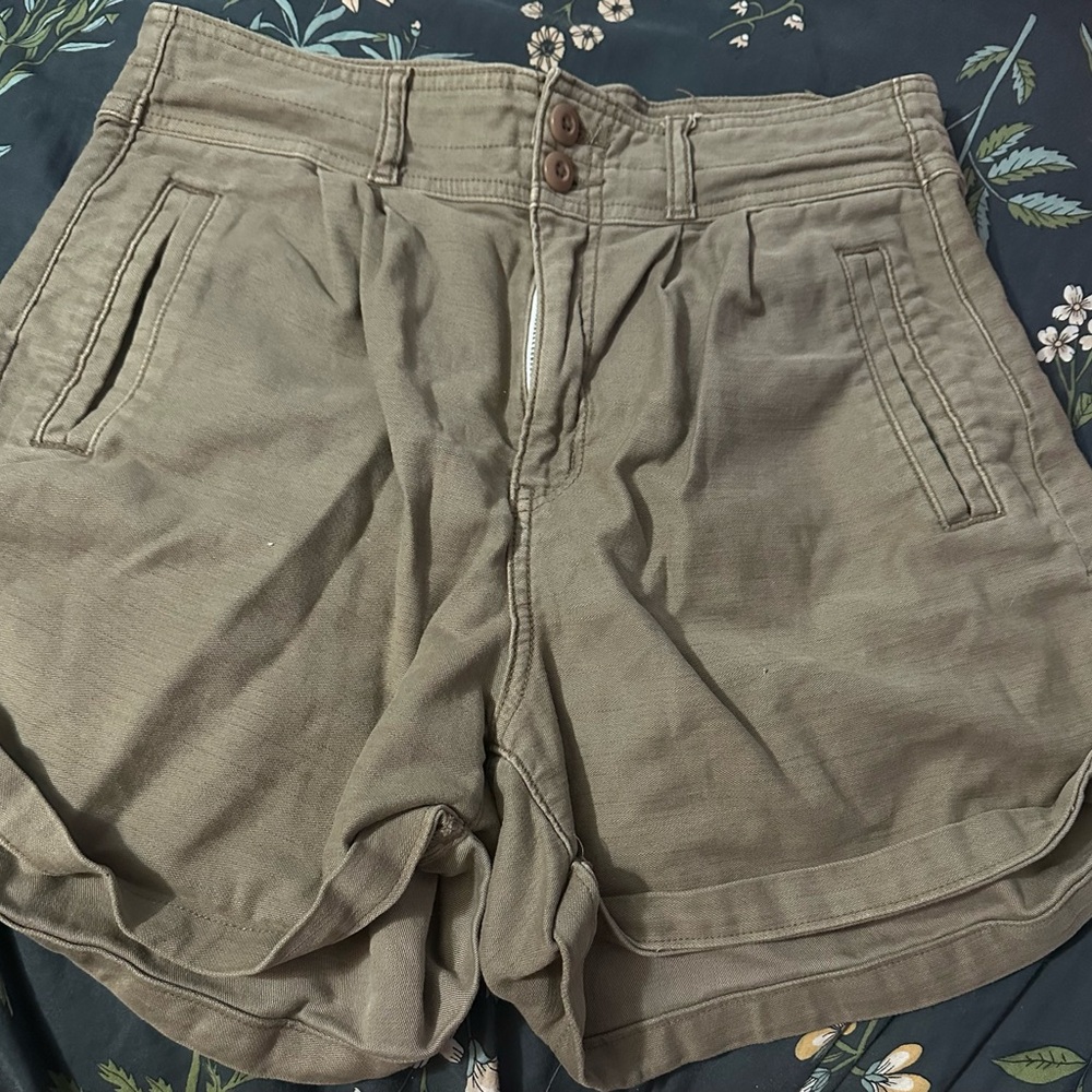American eagle cargo shorts